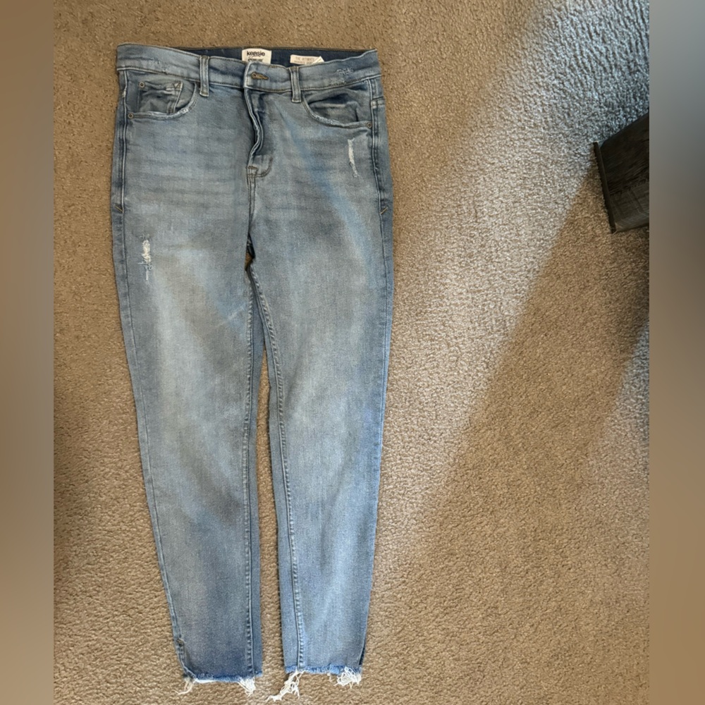 Women’s Kensie Jeans Size 8/29
